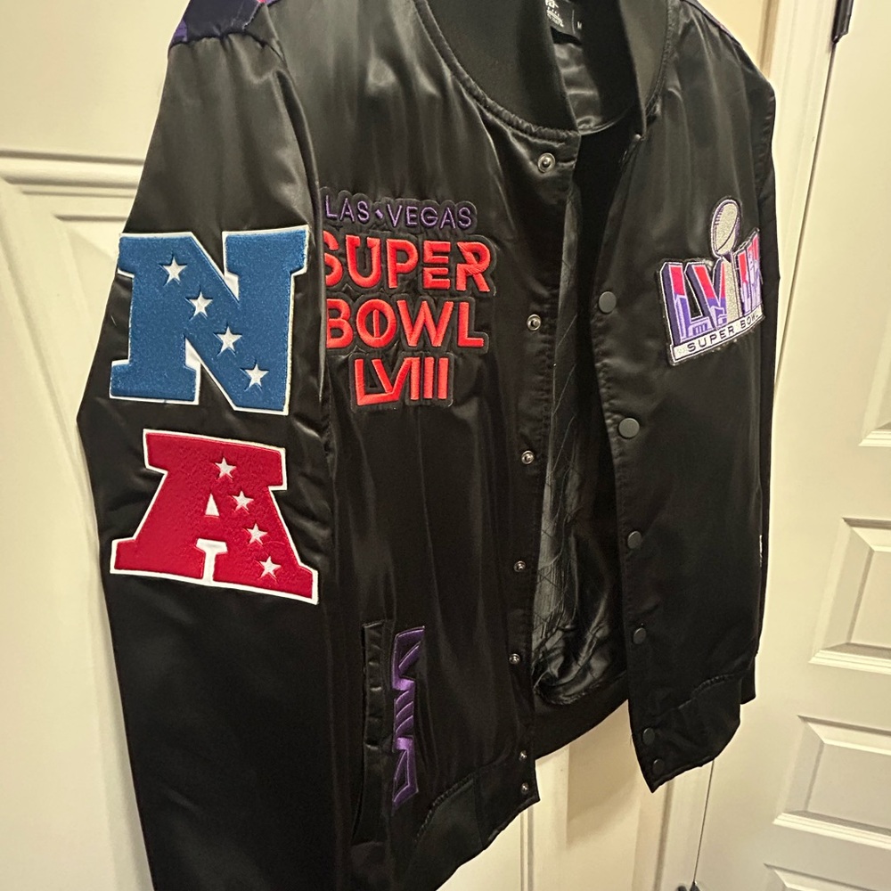 NFL Super Bowl 58 LVIII Las Vegas Bomber Satin Jacket Size Medium Black & Purple - Picture 6 of 9